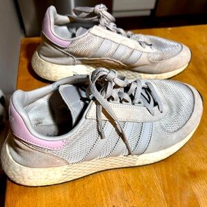 Adidas marathon tech Sneakers great sz 8 grey
